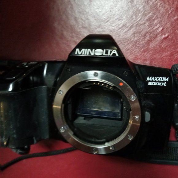 Minolta 3000i maximum camera with accessrories - Picture 2 of 2